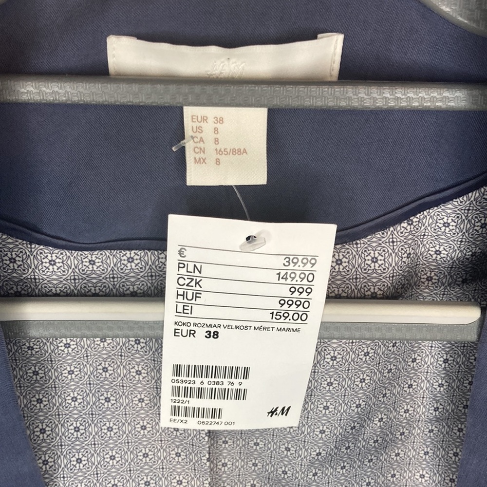 H&M blazer - Picture 9 of 11